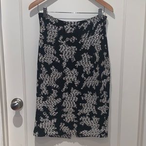 St John micro boucle knit pencil skirt